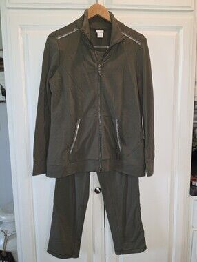 Chico's Olive Green Set Size 1R 6/8